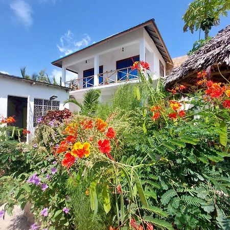 Karibu House Acomodação com café da manhã Paje Exterior foto