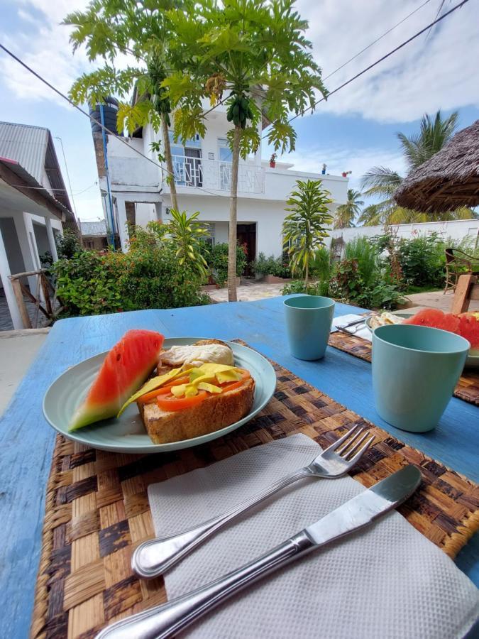 Karibu House Acomodação com café da manhã Paje Exterior foto