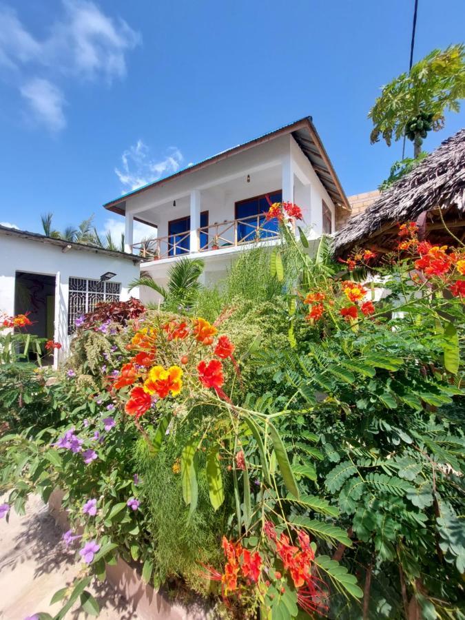 Karibu House Acomodação com café da manhã Paje Exterior foto